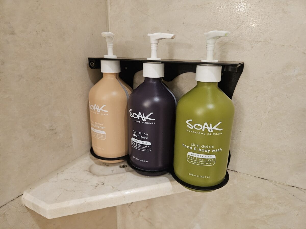 홀리데이 인 실롬 화장실 내부 어메니티