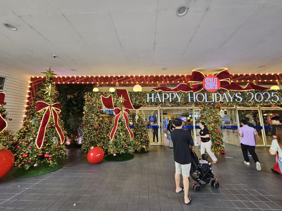 클락 SM 몰 입구