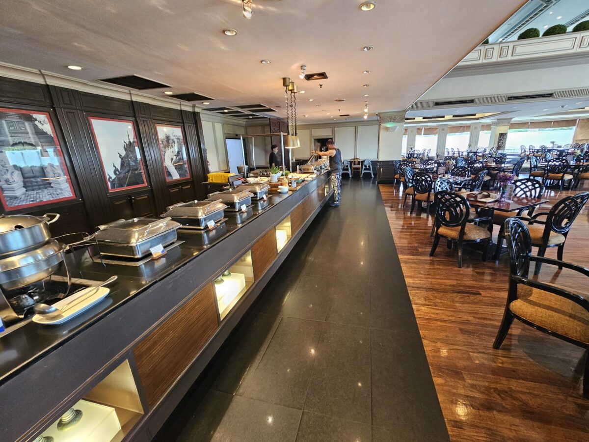 센타라 리버사이드 호텔 조식1